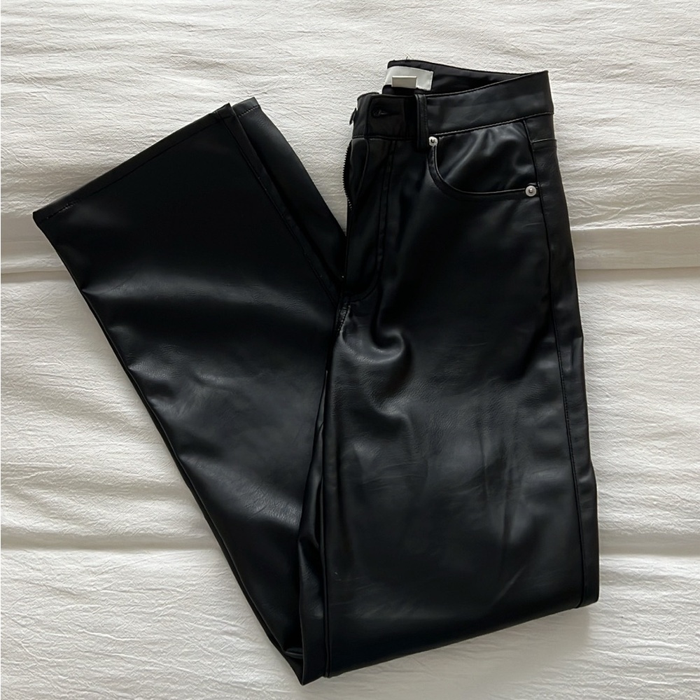 Strait leg leather coated pants